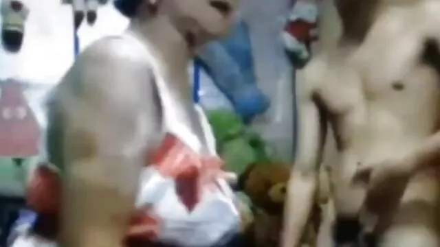 XXX pas d'inscription  L'homme sex tape gratuit avait bien voir la haine sur une caméra cachée Avec Un Asiatique