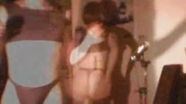 XXX pas d'inscription  Beau couple prono gratuit sexe baise dans le sauna