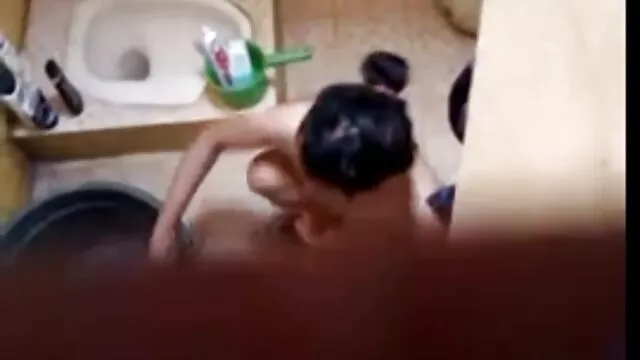 XXX pas d'inscription  Pute de porn cougar française Moscou Ale Moscowander
