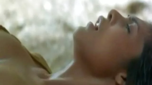 XXX pas d'inscription  Examen médical du patient en masque à gaz videoamareur et chaussettes