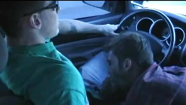 XXX pas d'inscription  Blonde rêve de video amateur gratuite baiser avec deux gars veut